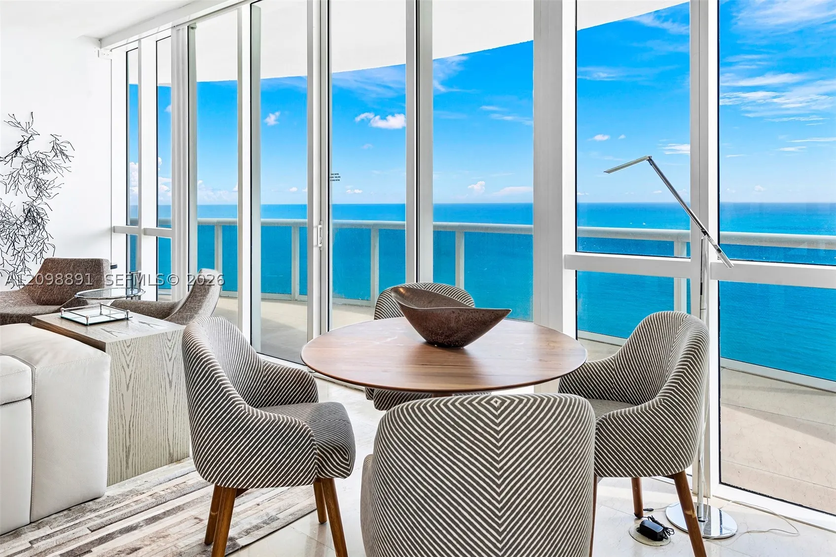 15901 Collins Ave #2801