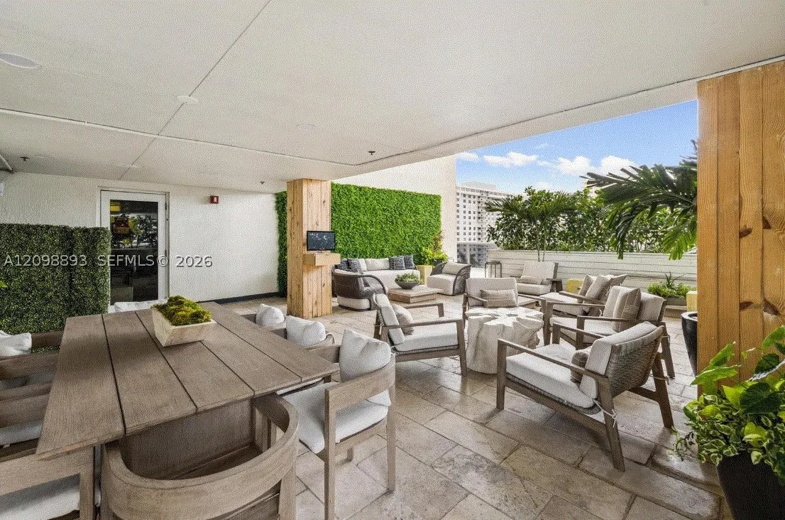 1800 S Ocean Dr #1610