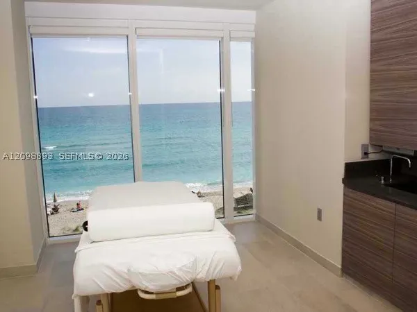 1800 S Ocean Dr #1610