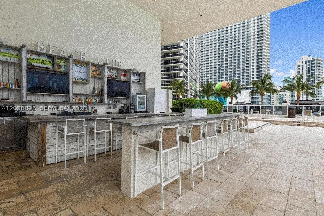 1800 S Ocean Dr #1610