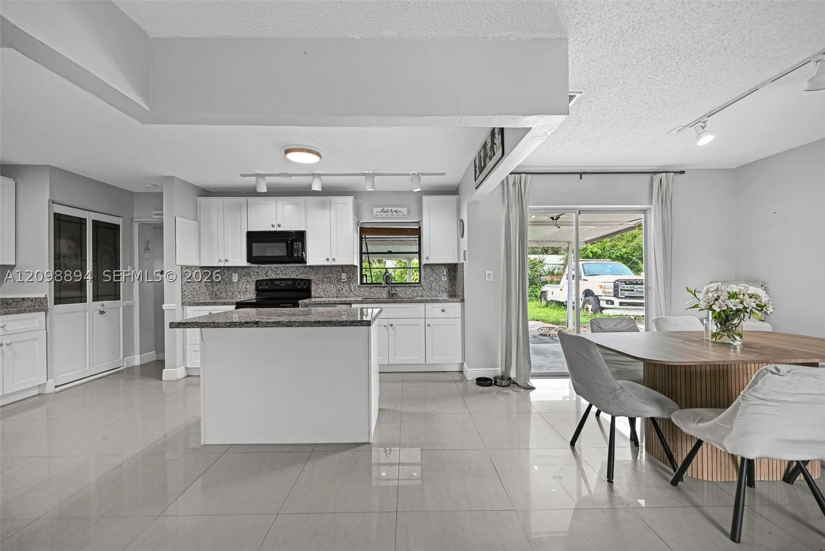 230 N 67th Ave