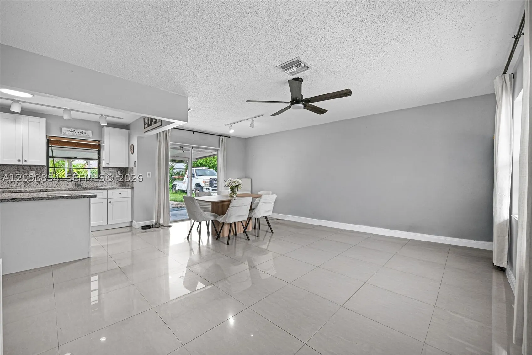 230 N 67th Ave