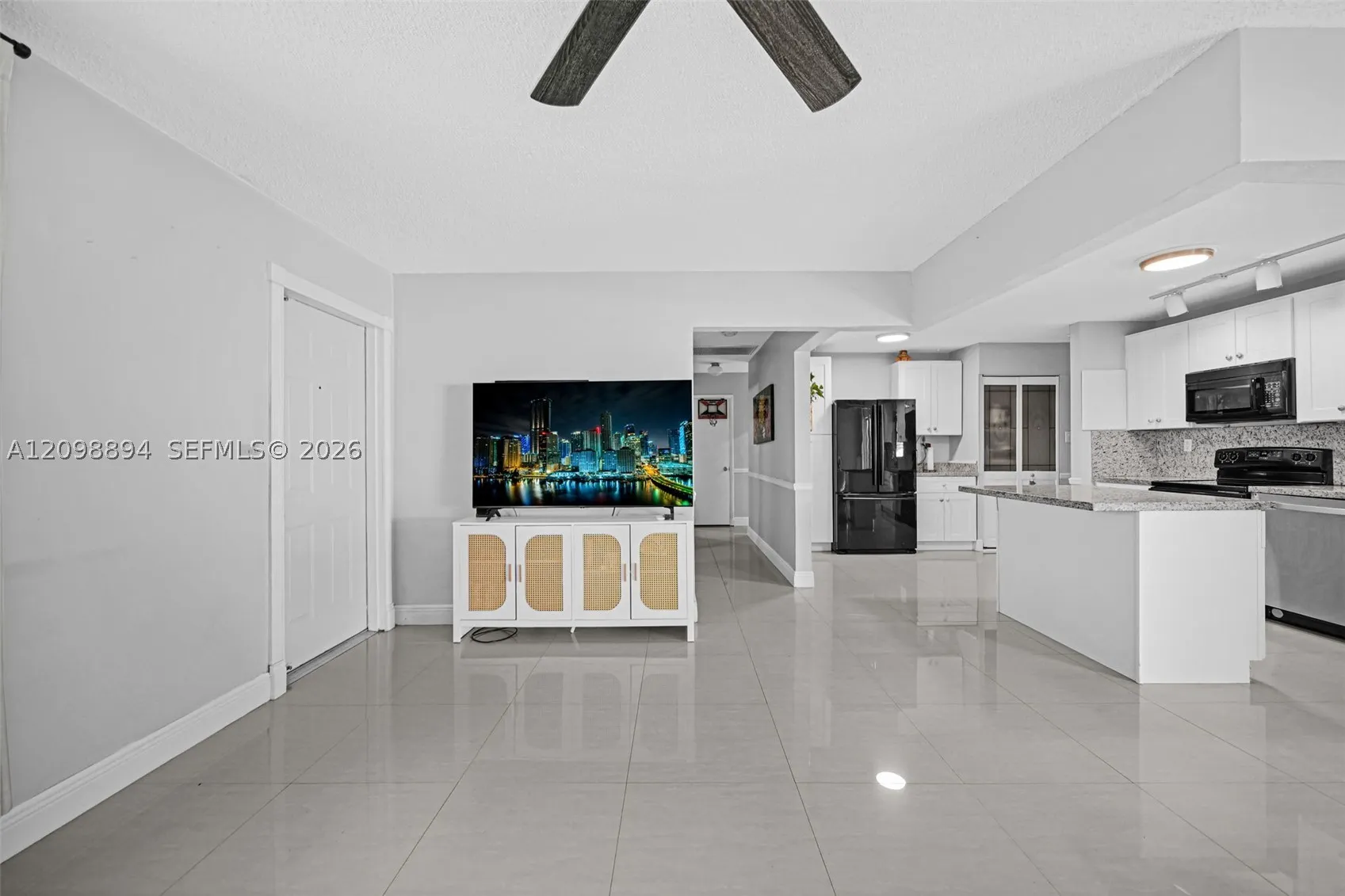 230 N 67th Ave