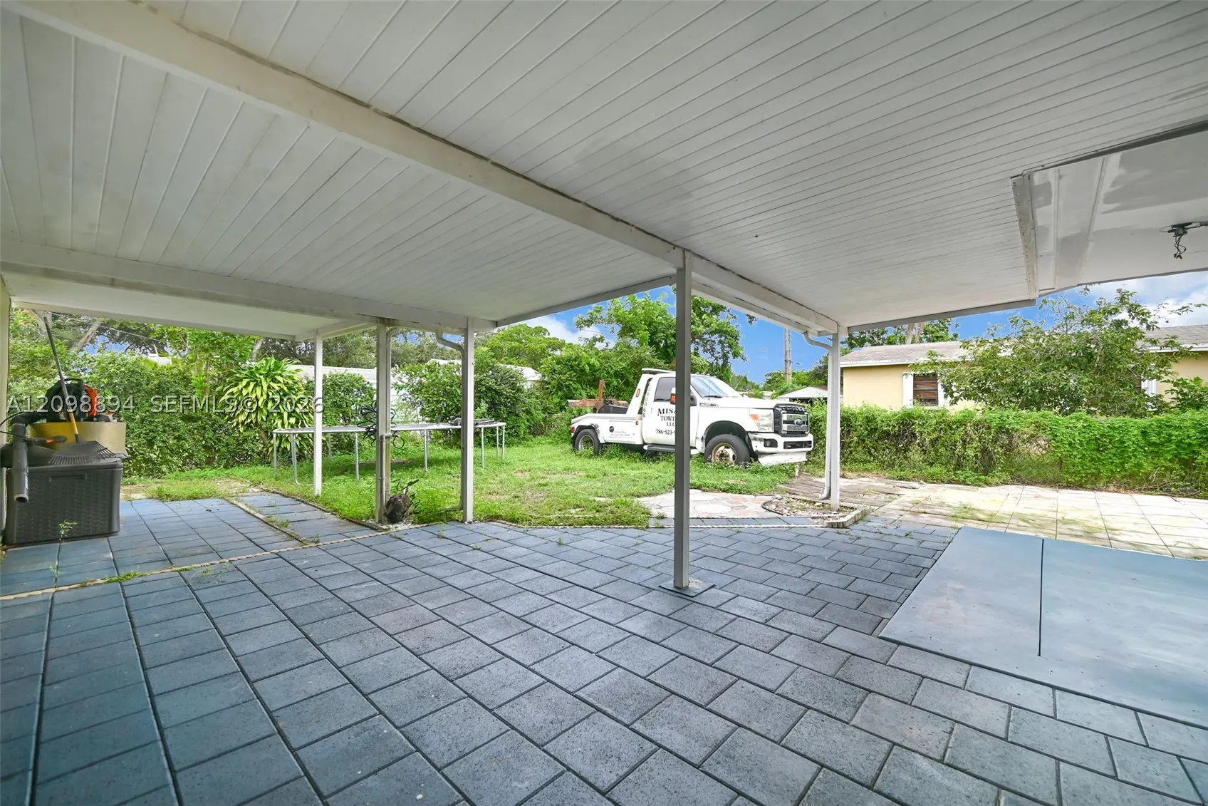 230 N 67th Ave