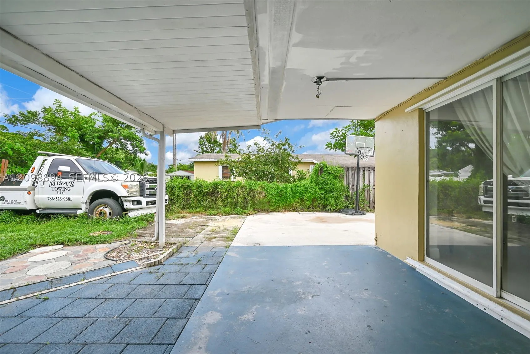 230 N 67th Ave