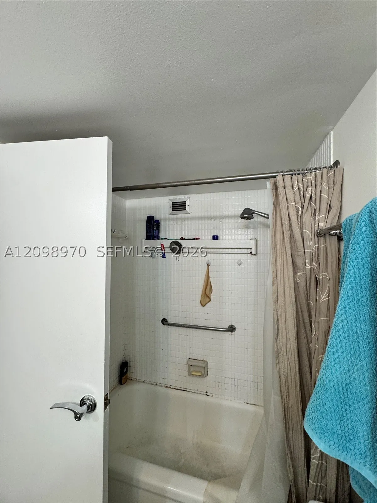 701 Three Islands Blvd #103