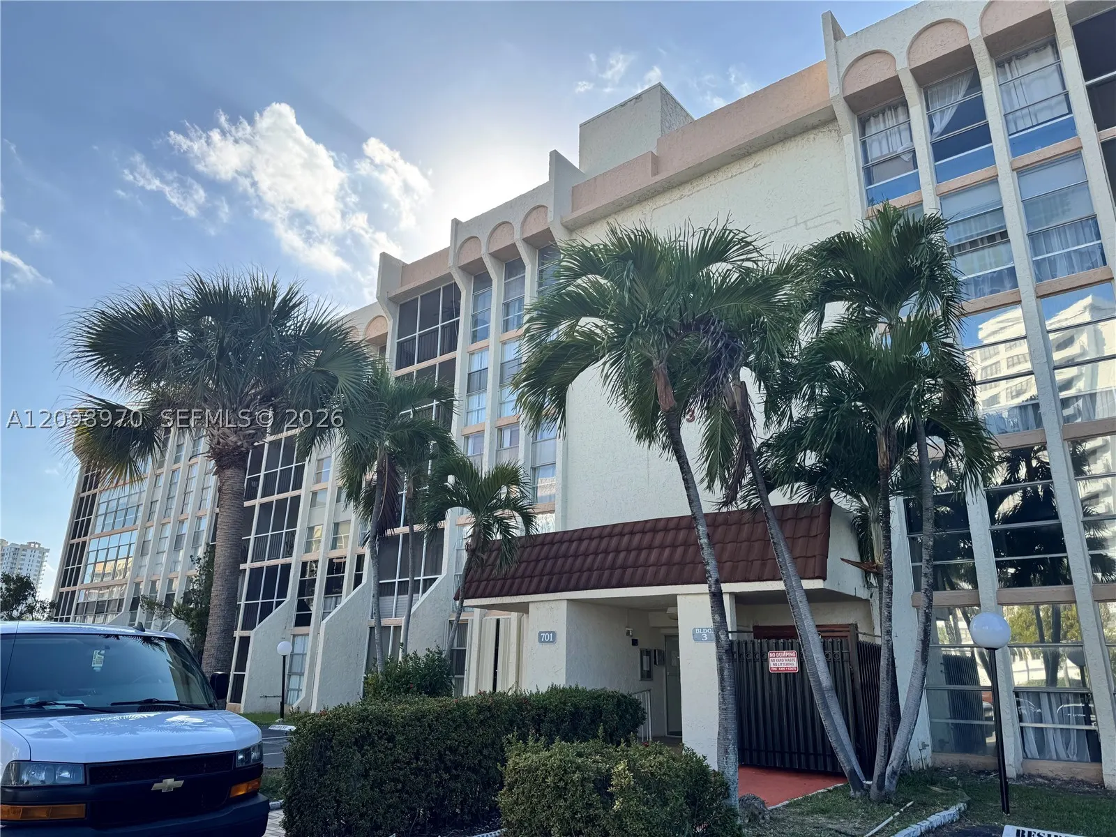 701 Three Islands Blvd #103