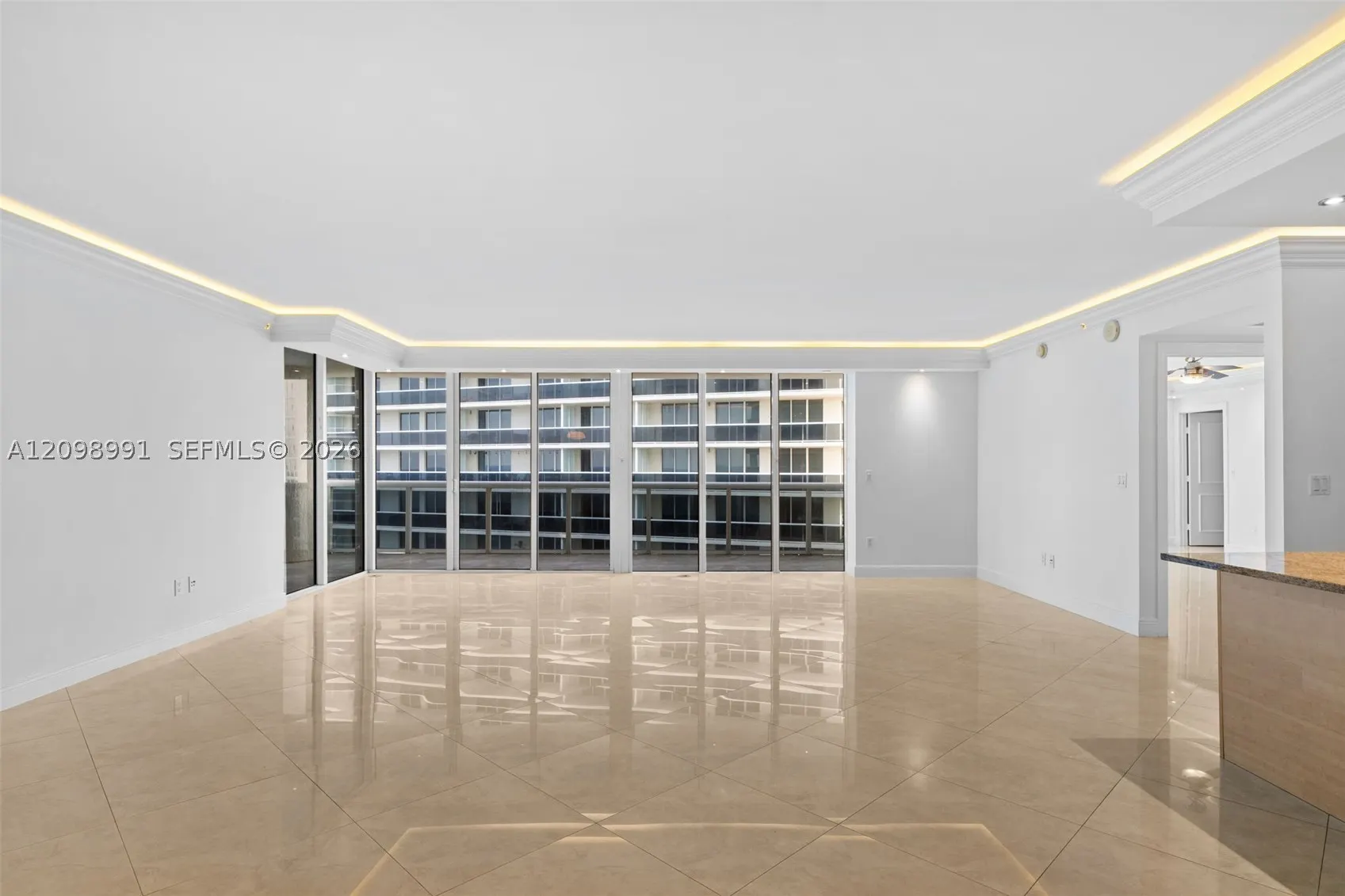 1800 S Ocean Dr #3805