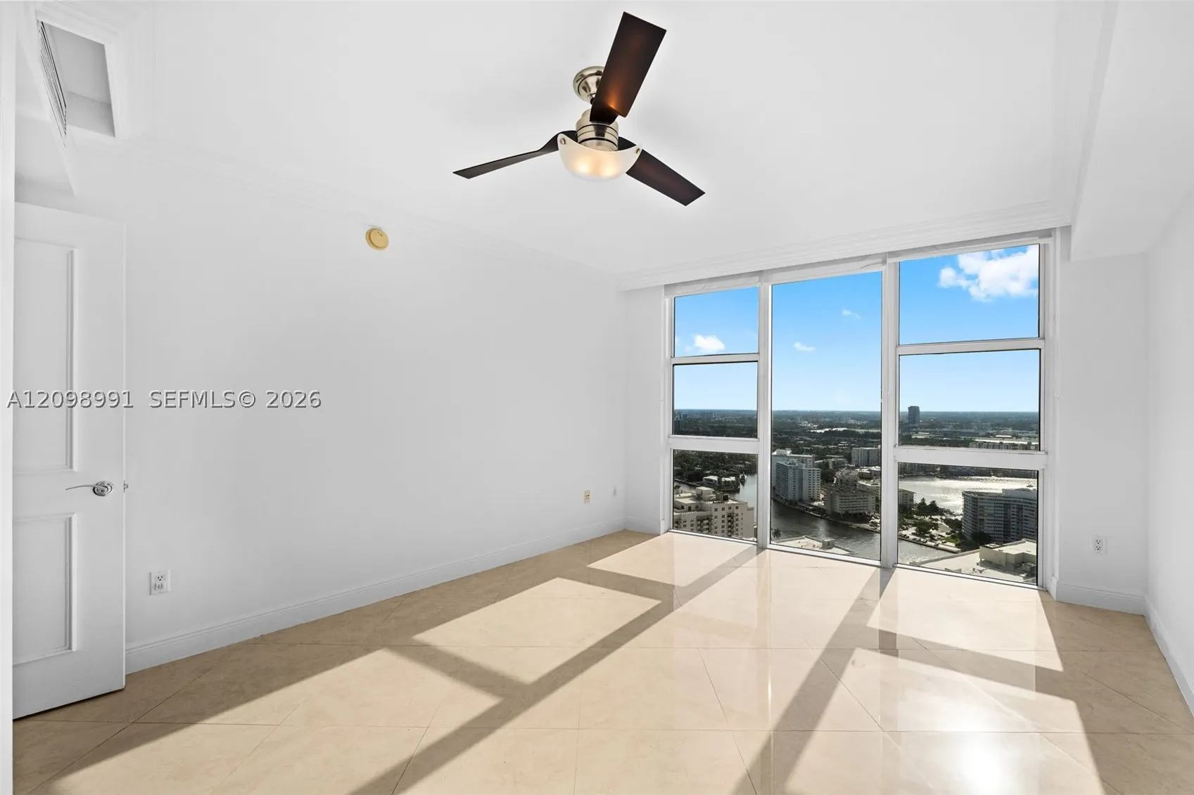 1800 S Ocean Dr #3805