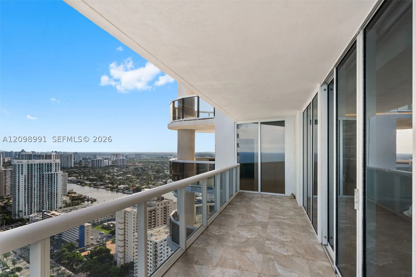 1800 S Ocean Dr #3805