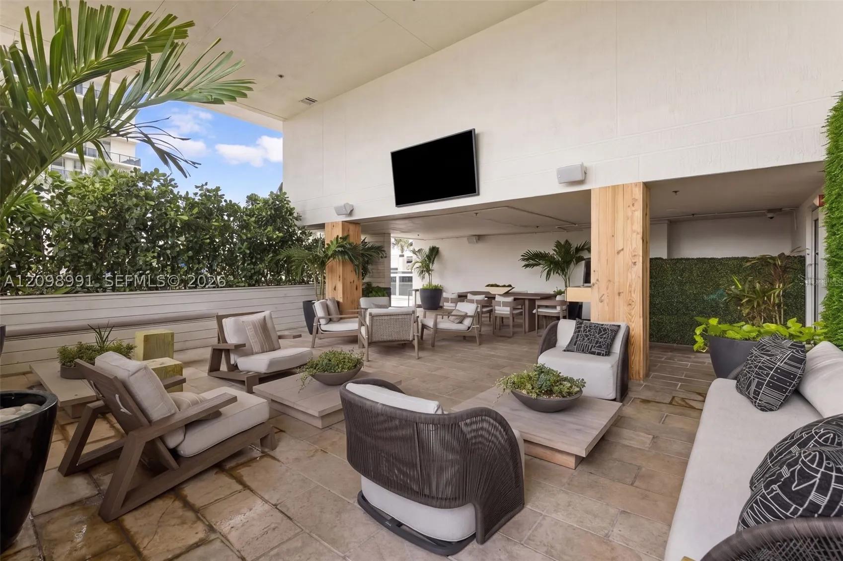 1800 S Ocean Dr #3805