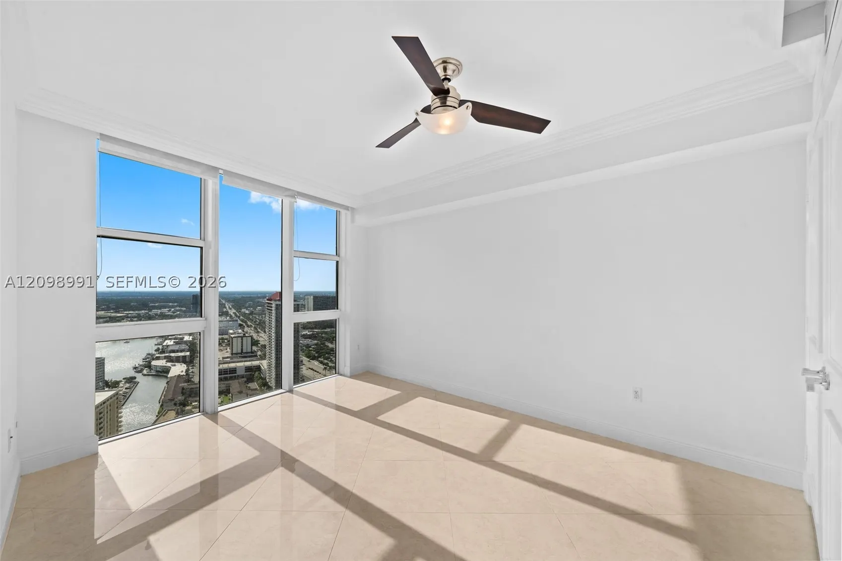 1800 S Ocean Dr #3805