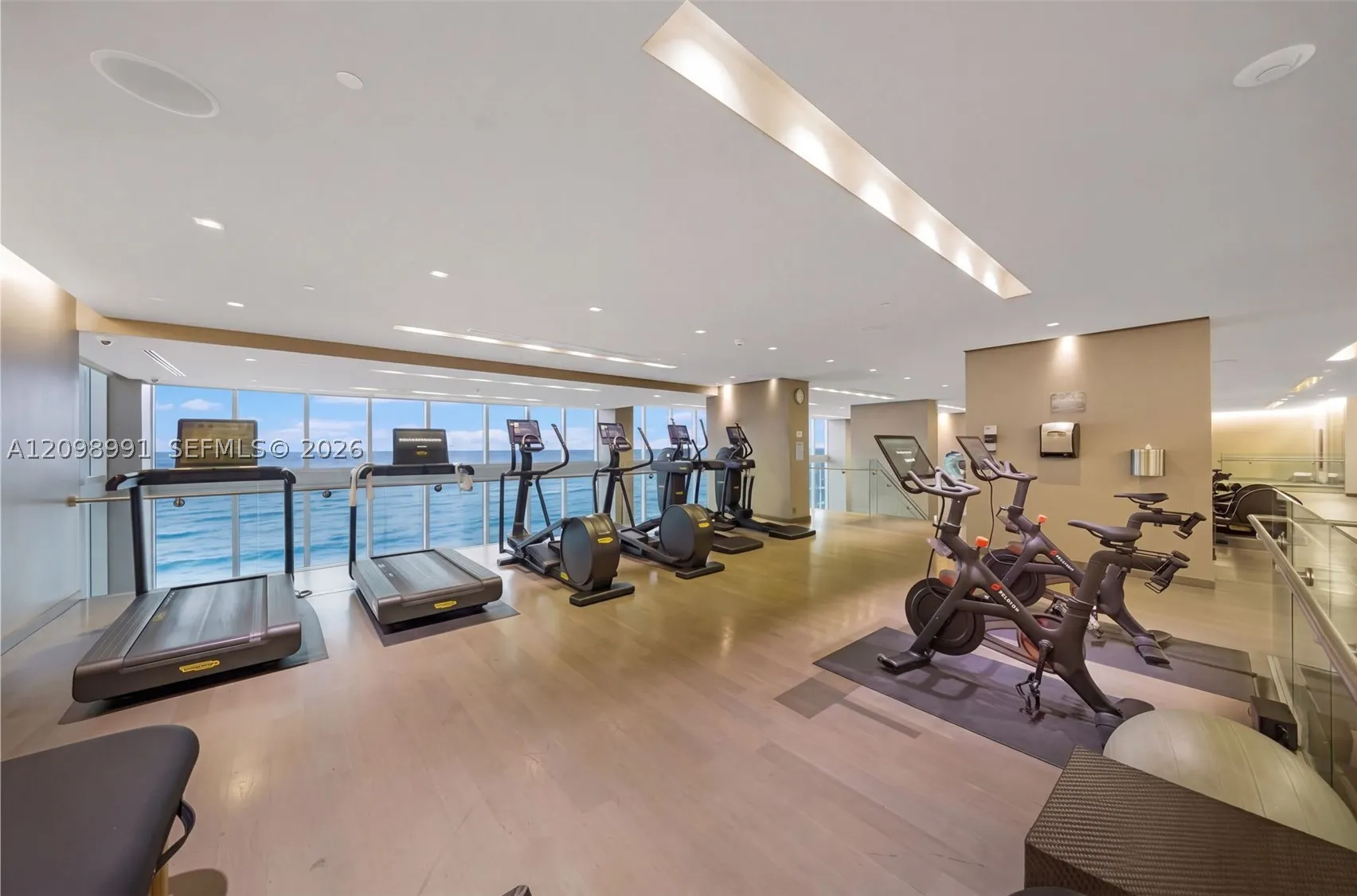 1800 S Ocean Dr #3805