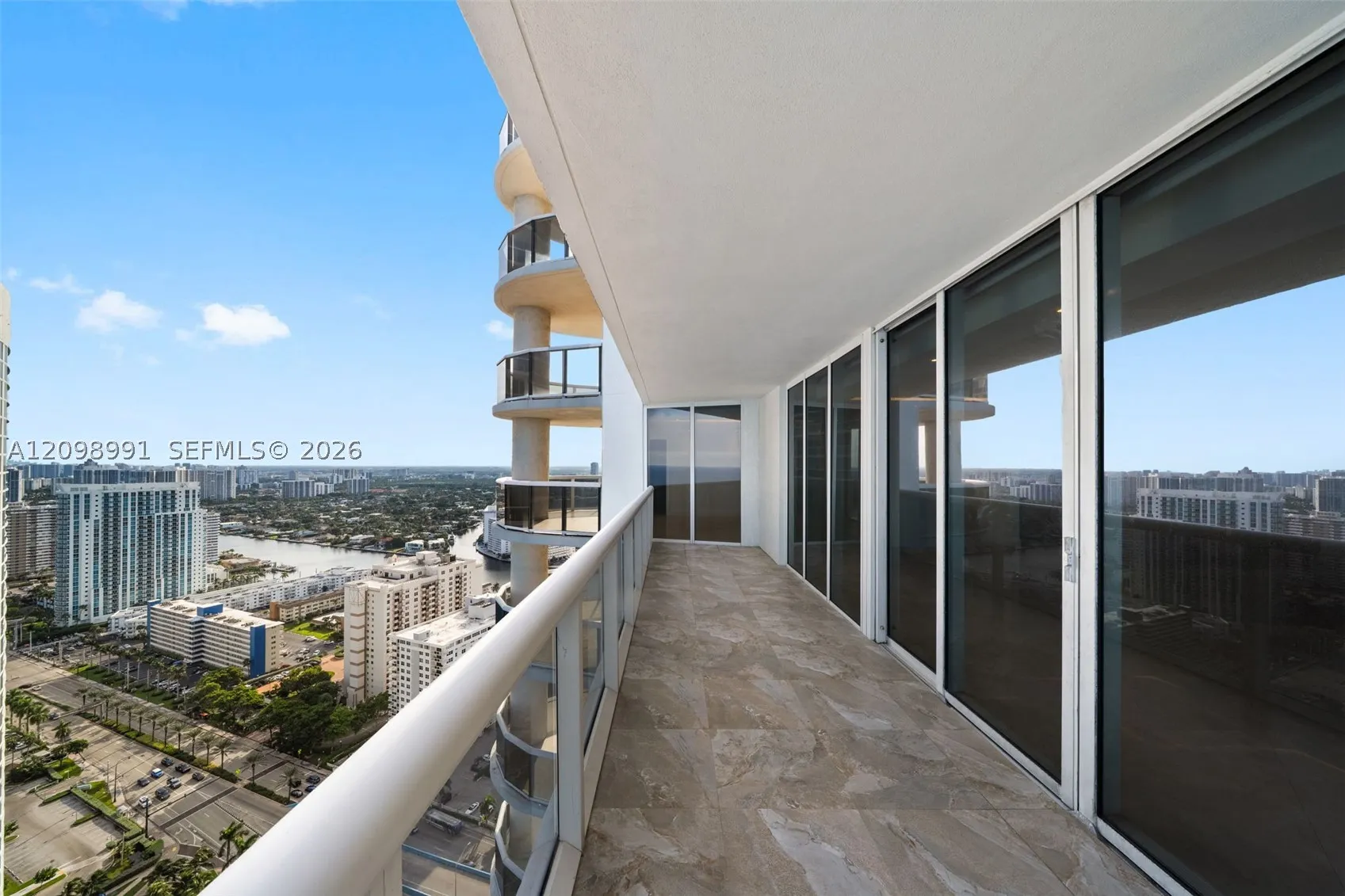 1800 S Ocean Dr #3805