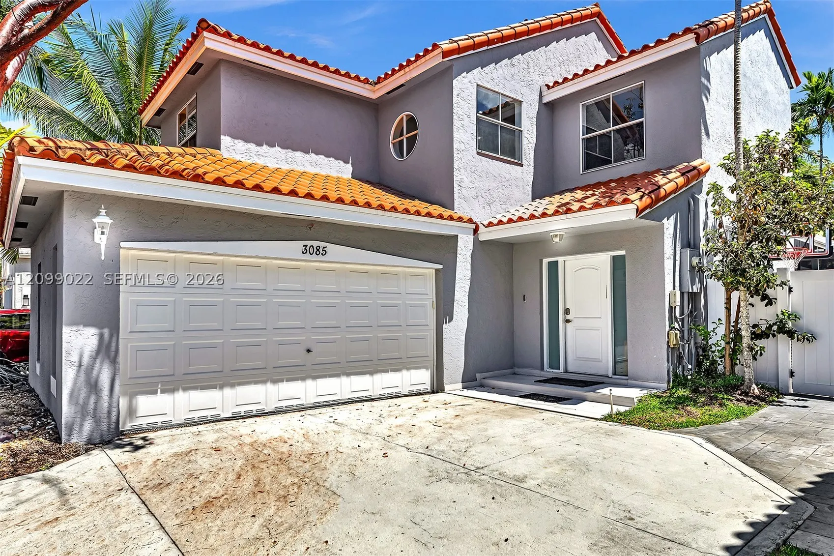 3085 N 36th Ave