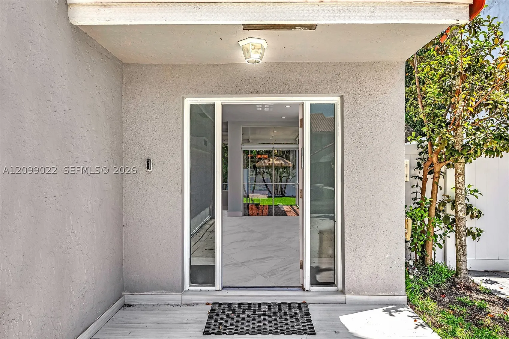 3085 N 36th Ave