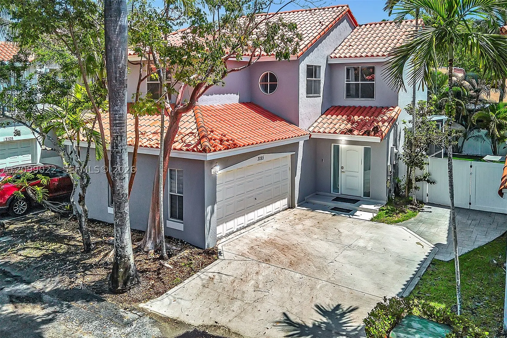 3085 N 36th Ave