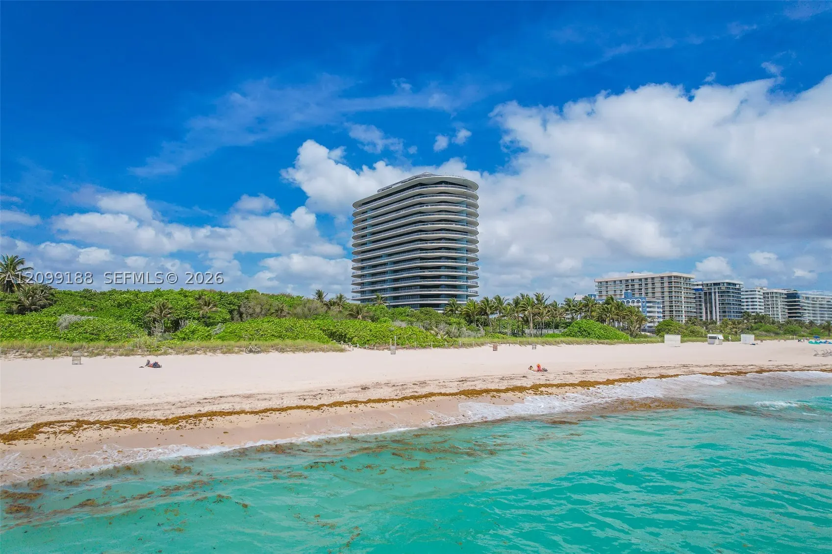 8701 Collins Ave #603