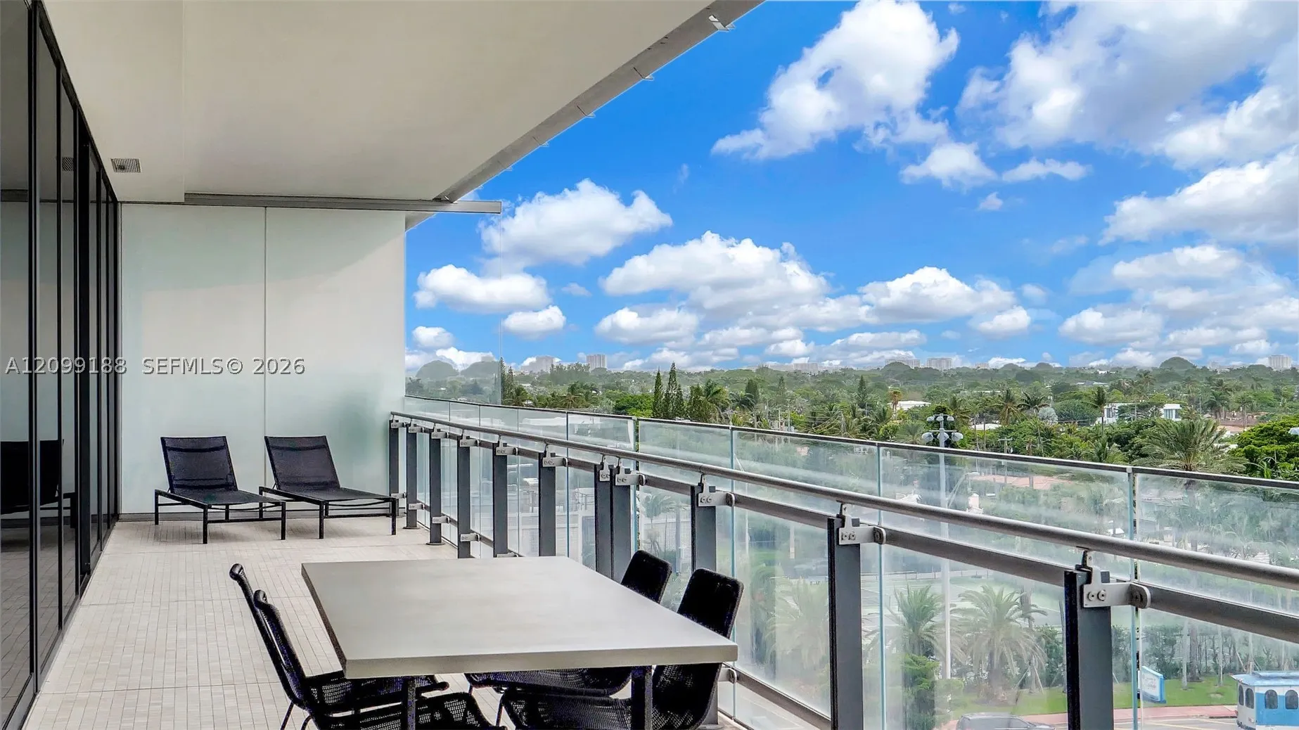 8701 Collins Ave #603