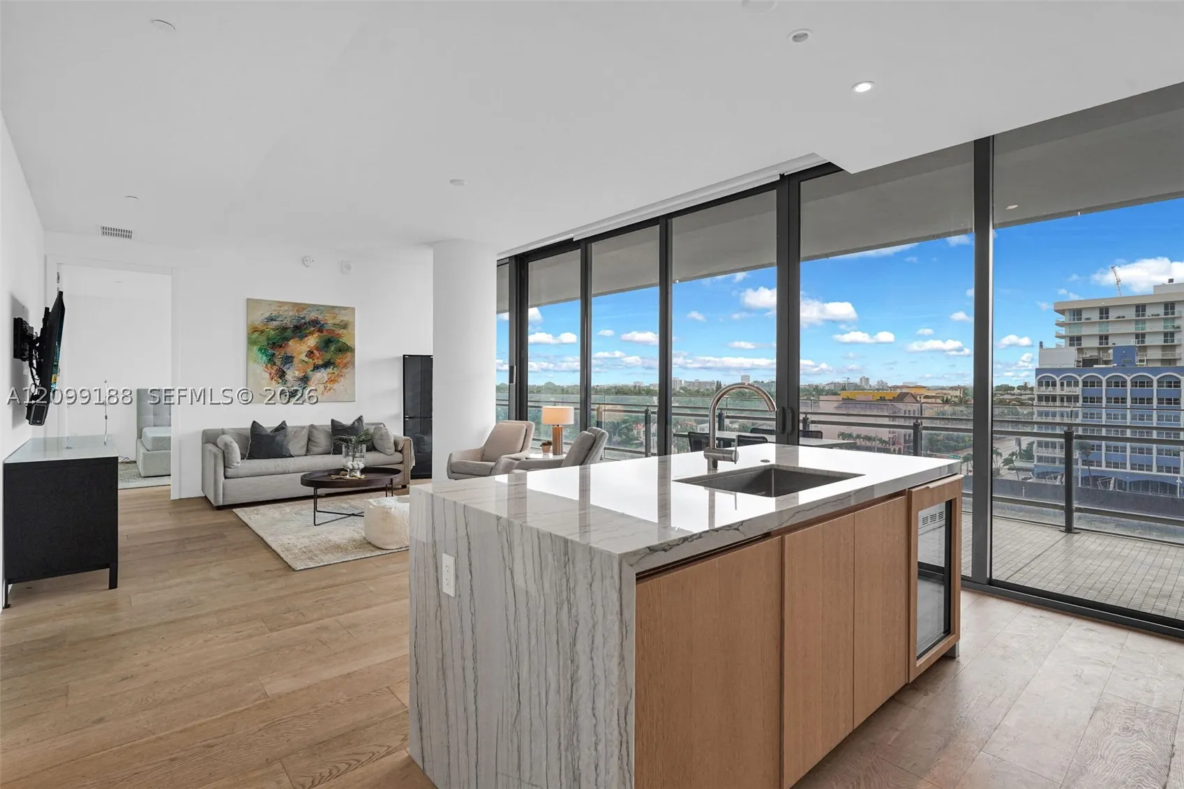 8701 Collins Ave #603