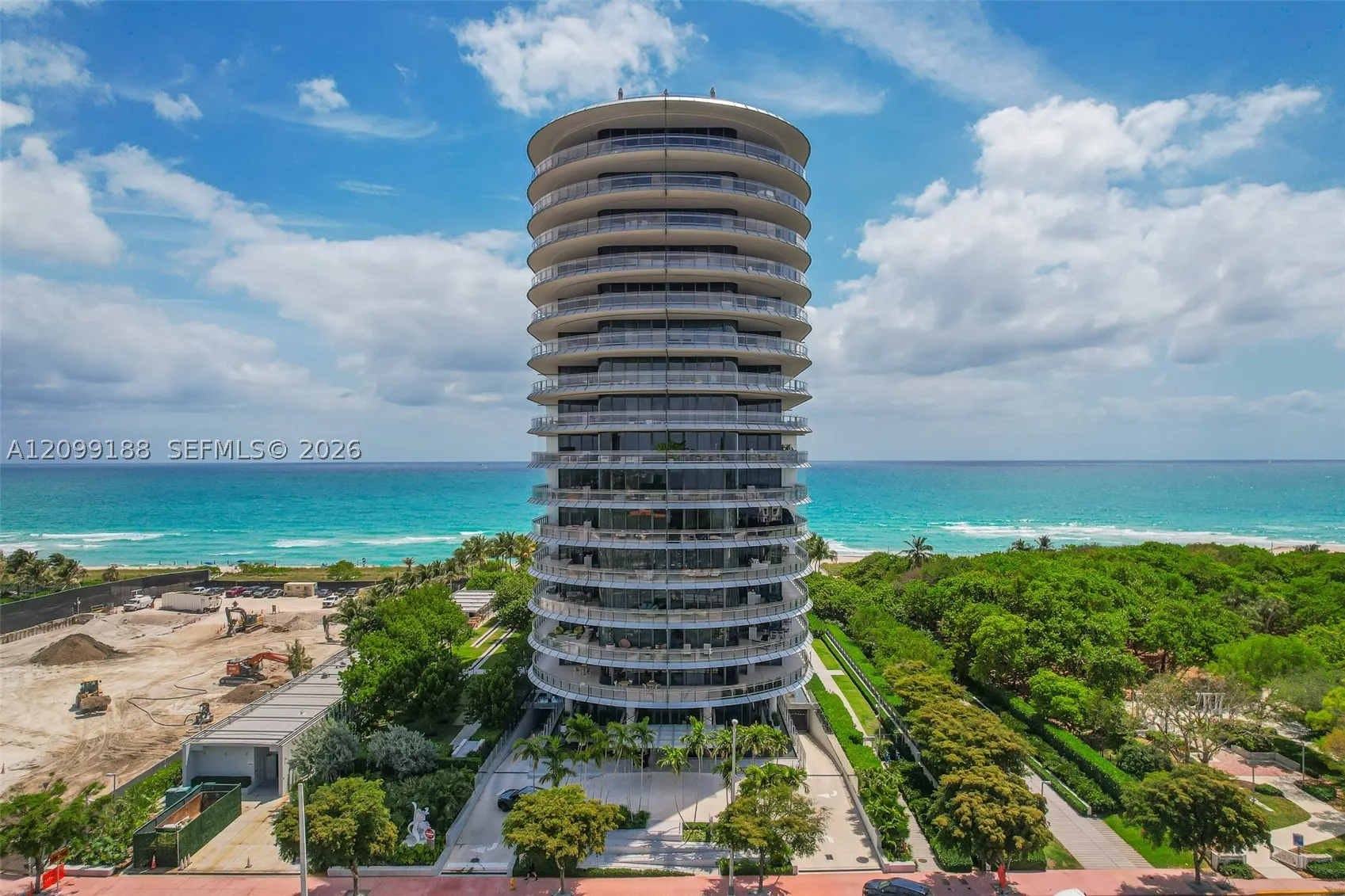 8701 Collins Ave #603