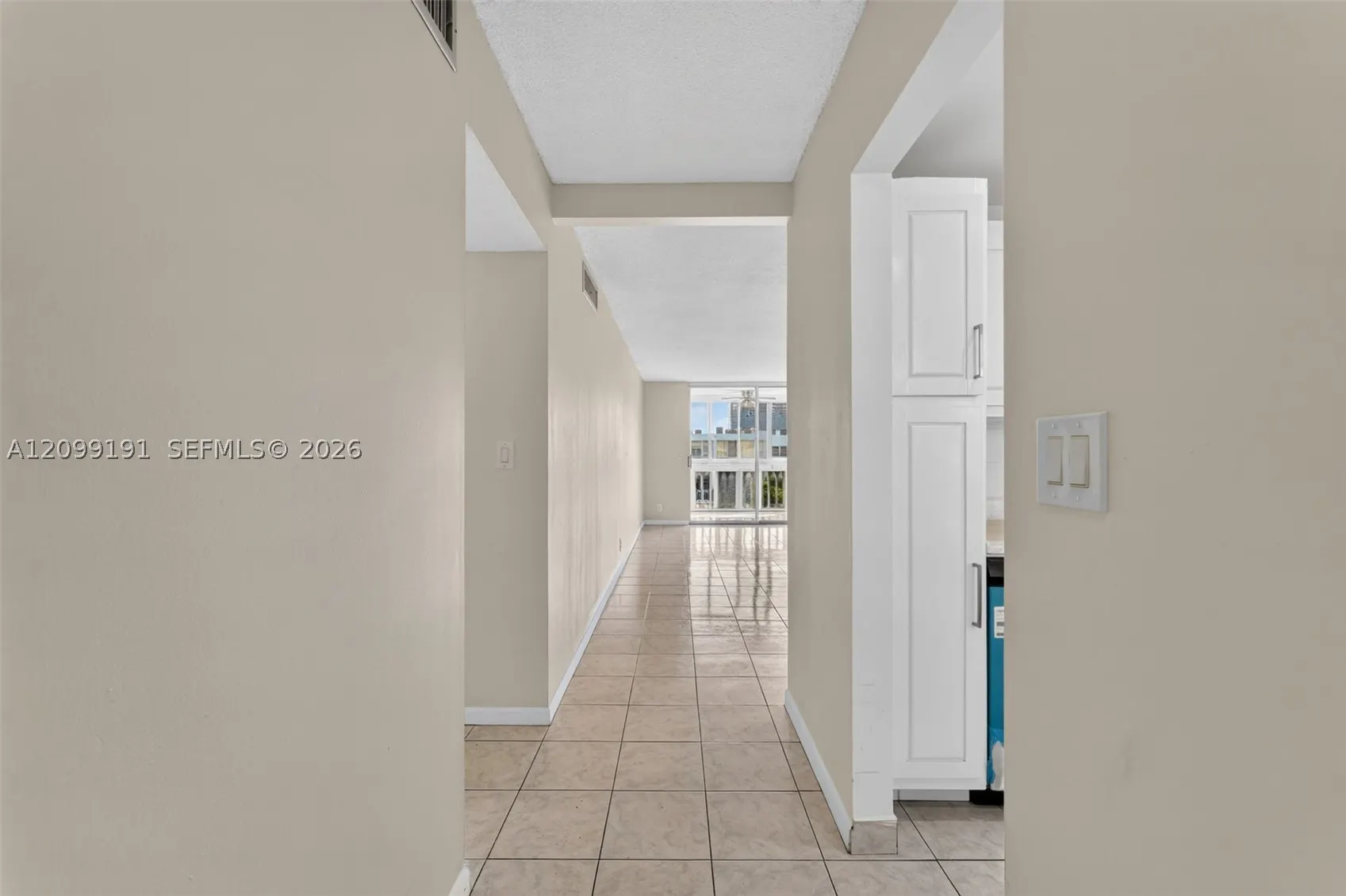 320 NE 12th Ave #703