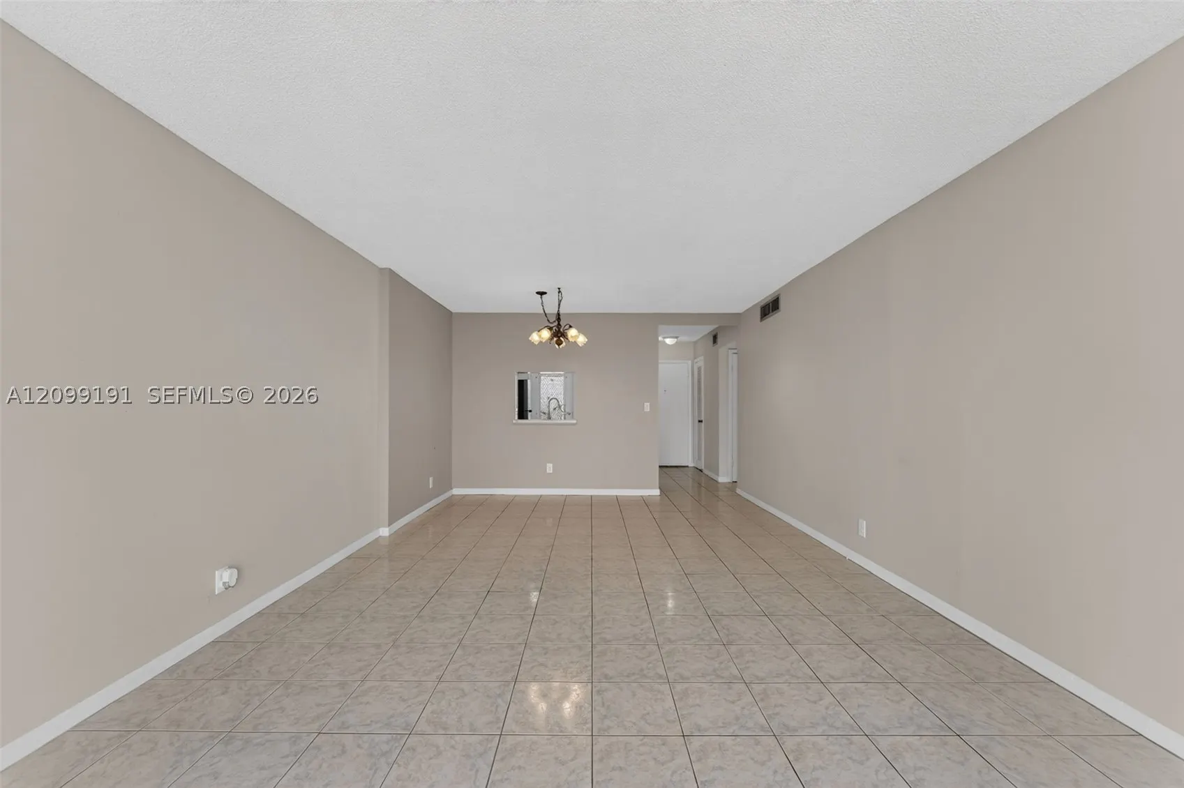 320 NE 12th Ave #703