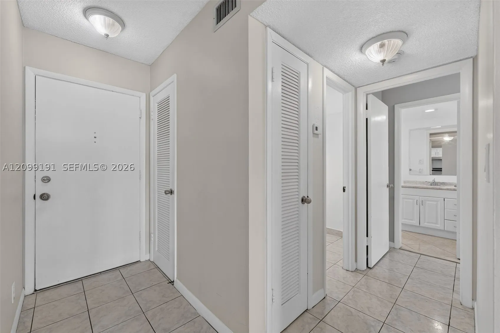 320 NE 12th Ave #703