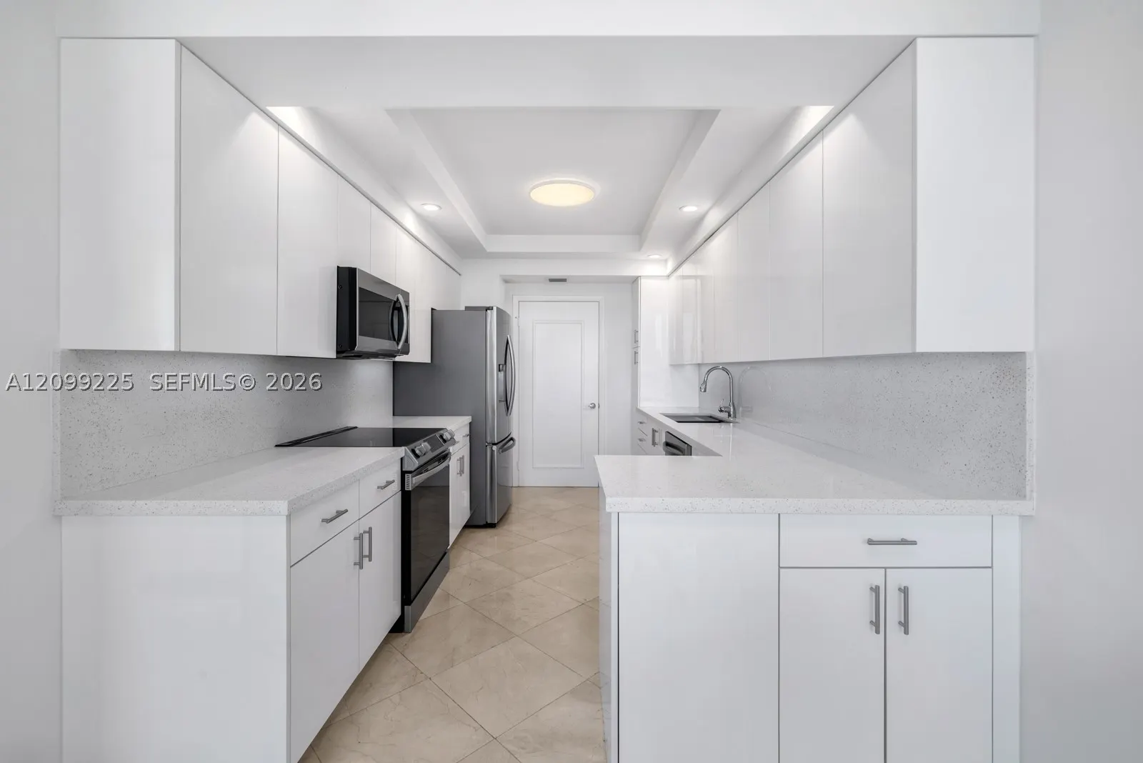 2000 Island Blvd #1710