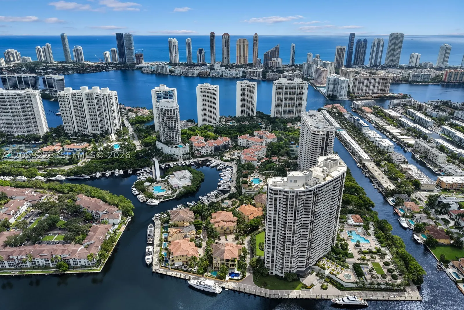 2000 Island Blvd #1710