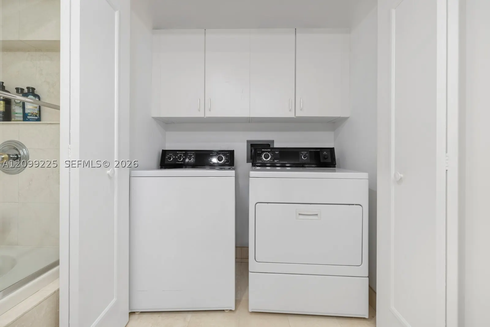 2000 Island Blvd #1710