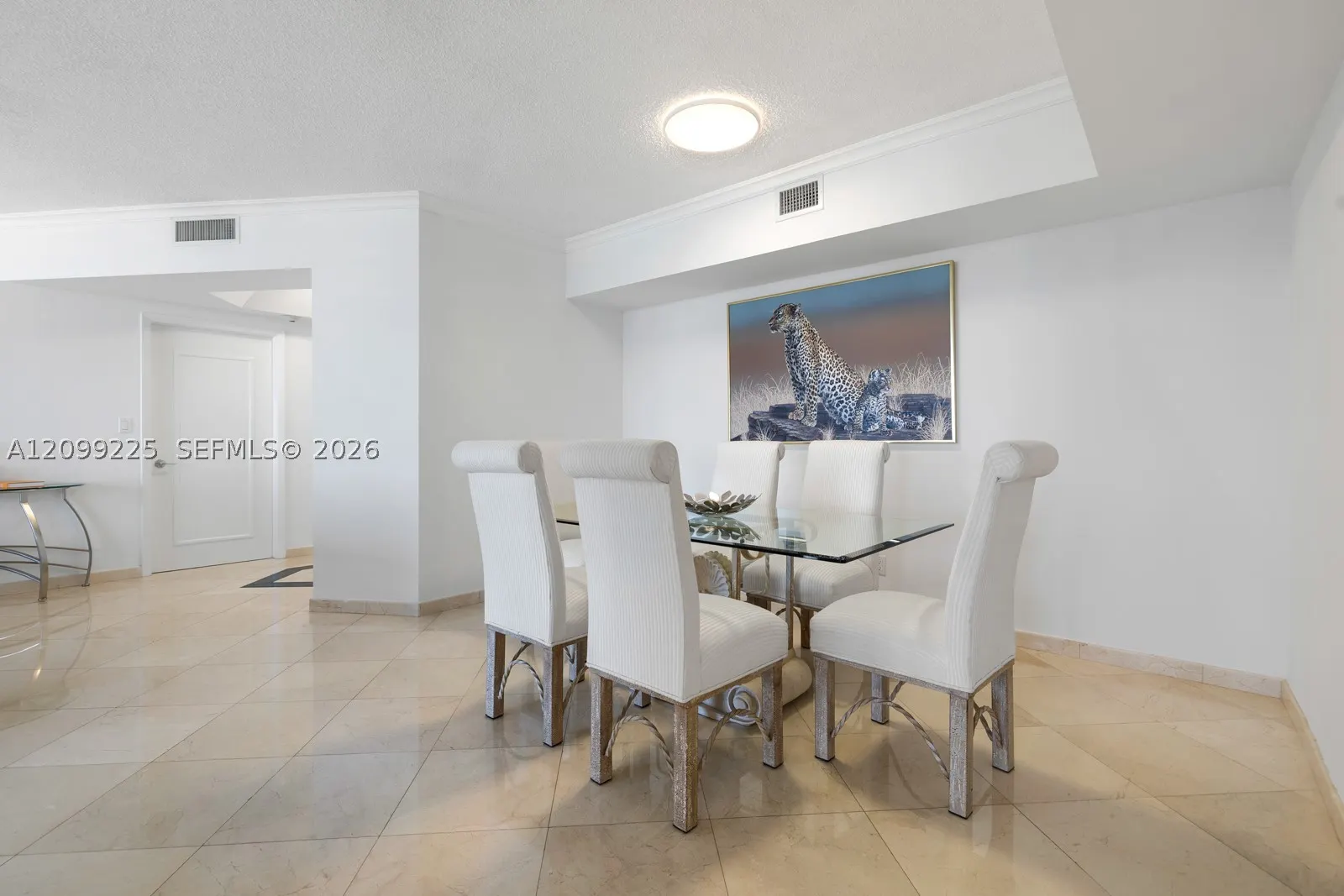 2000 Island Blvd #1710