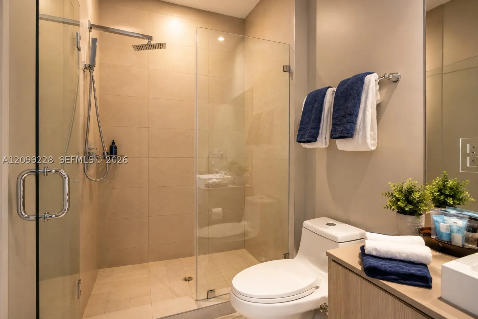 4111 S Ocean Dr #305