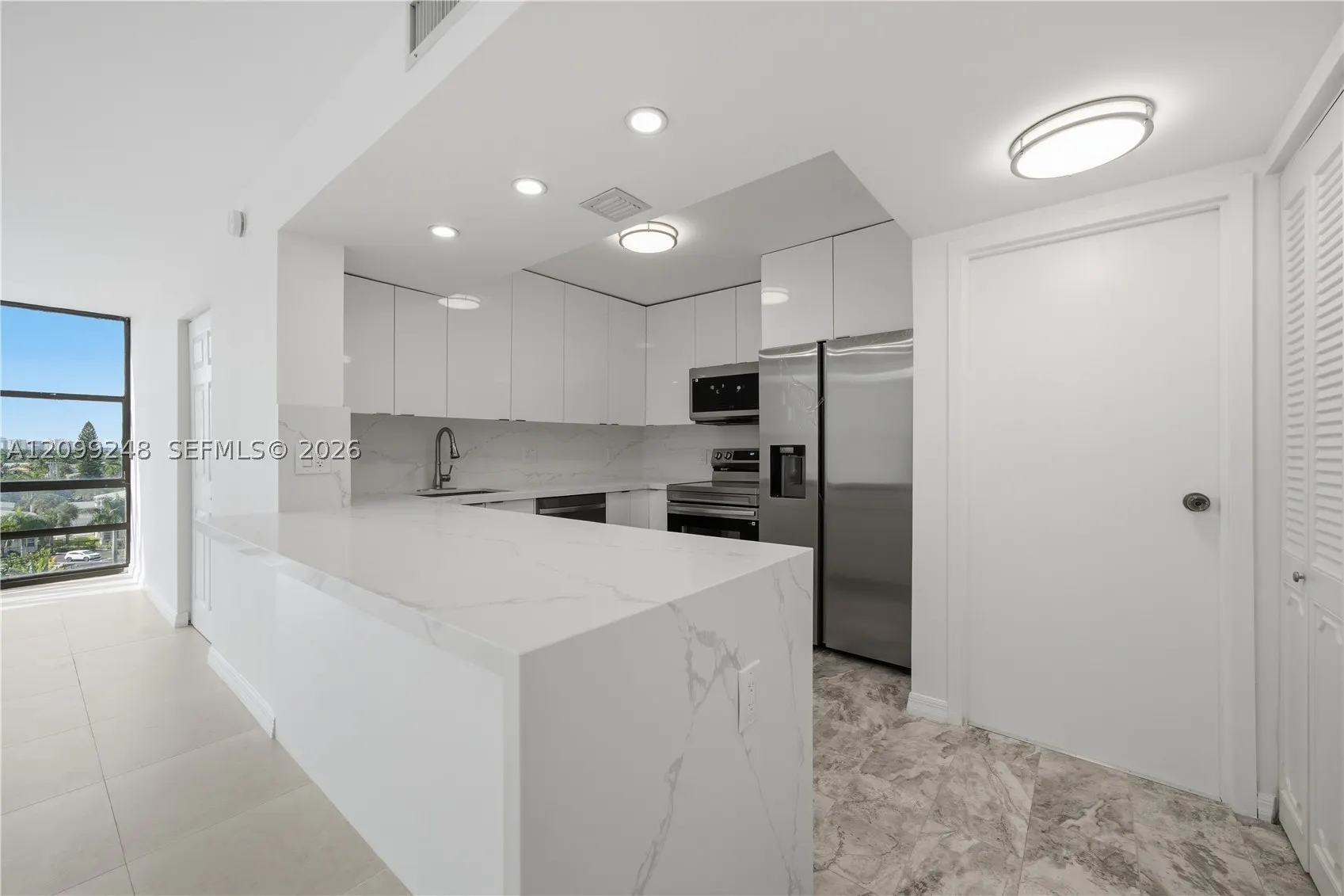 2049 S Ocean Dr #703