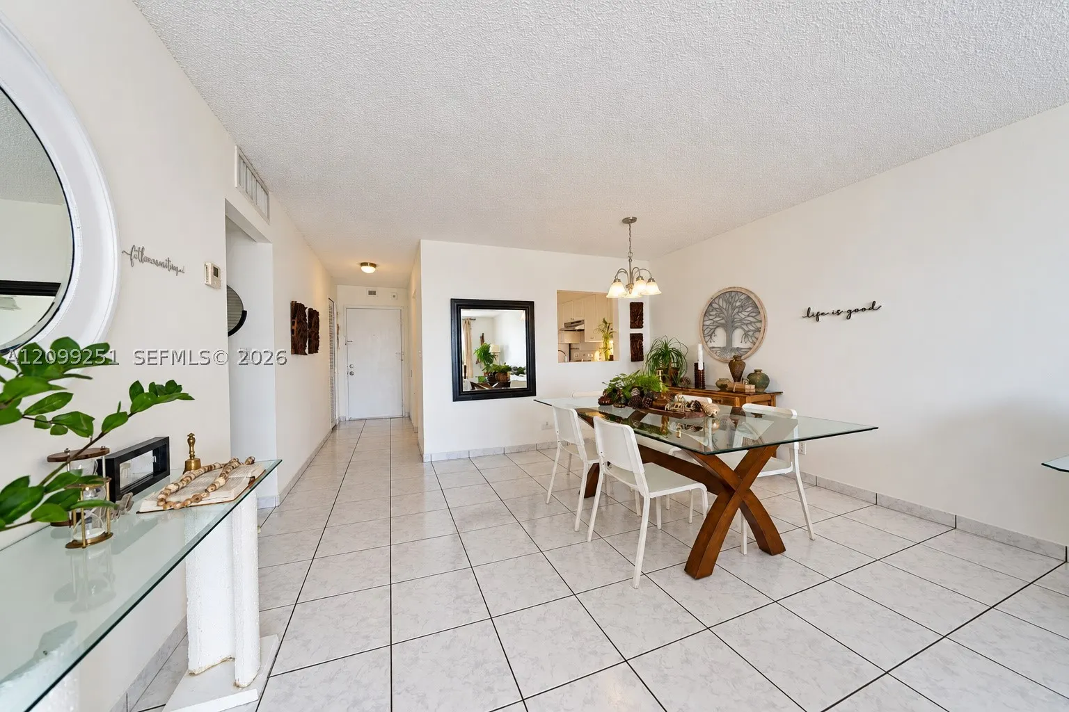 1830 Dixieanna St #605