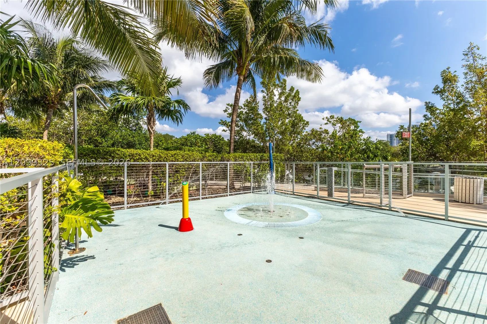 16385 Biscayne Blvd #506