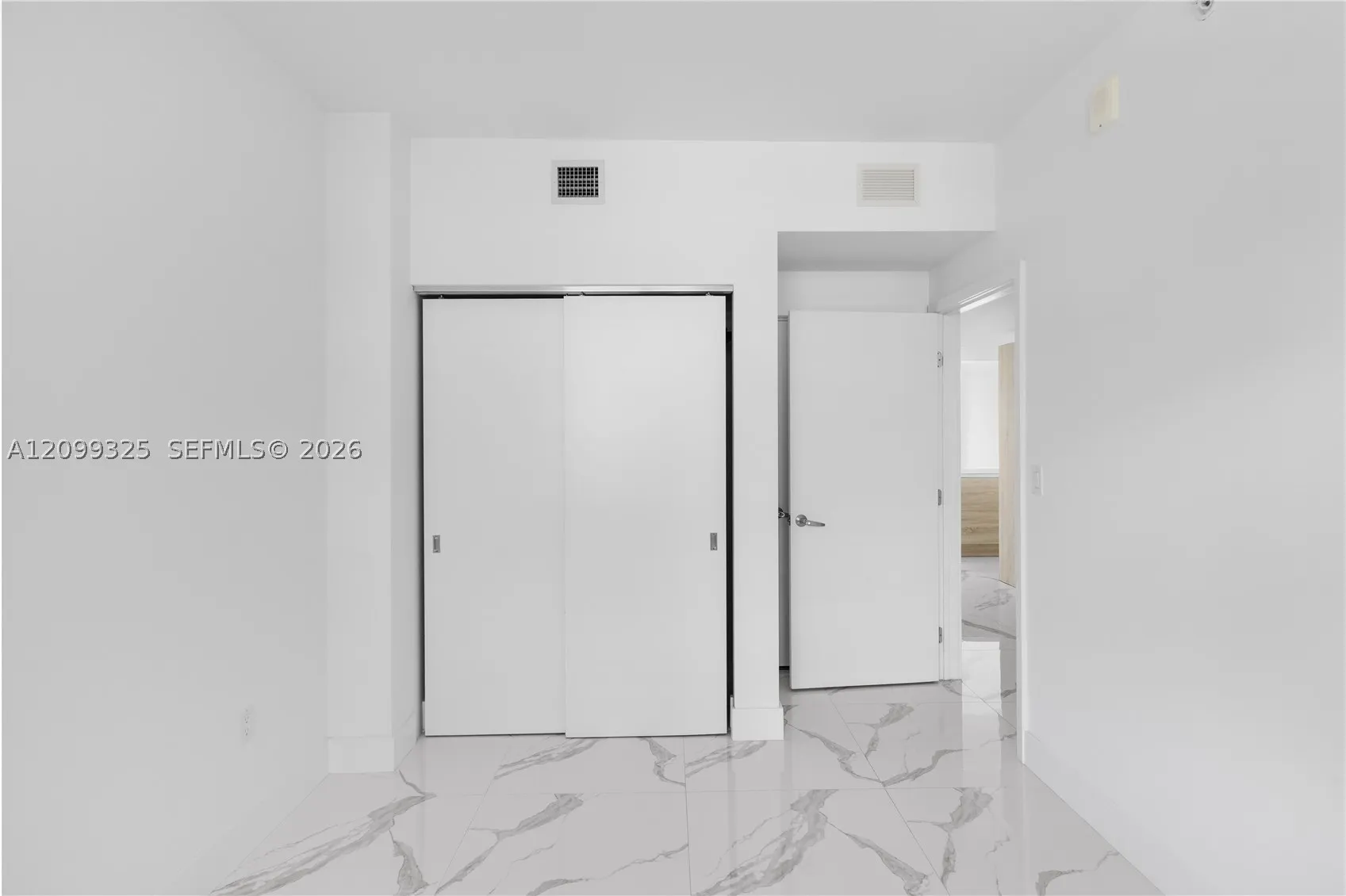 16385 Biscayne Blvd #506