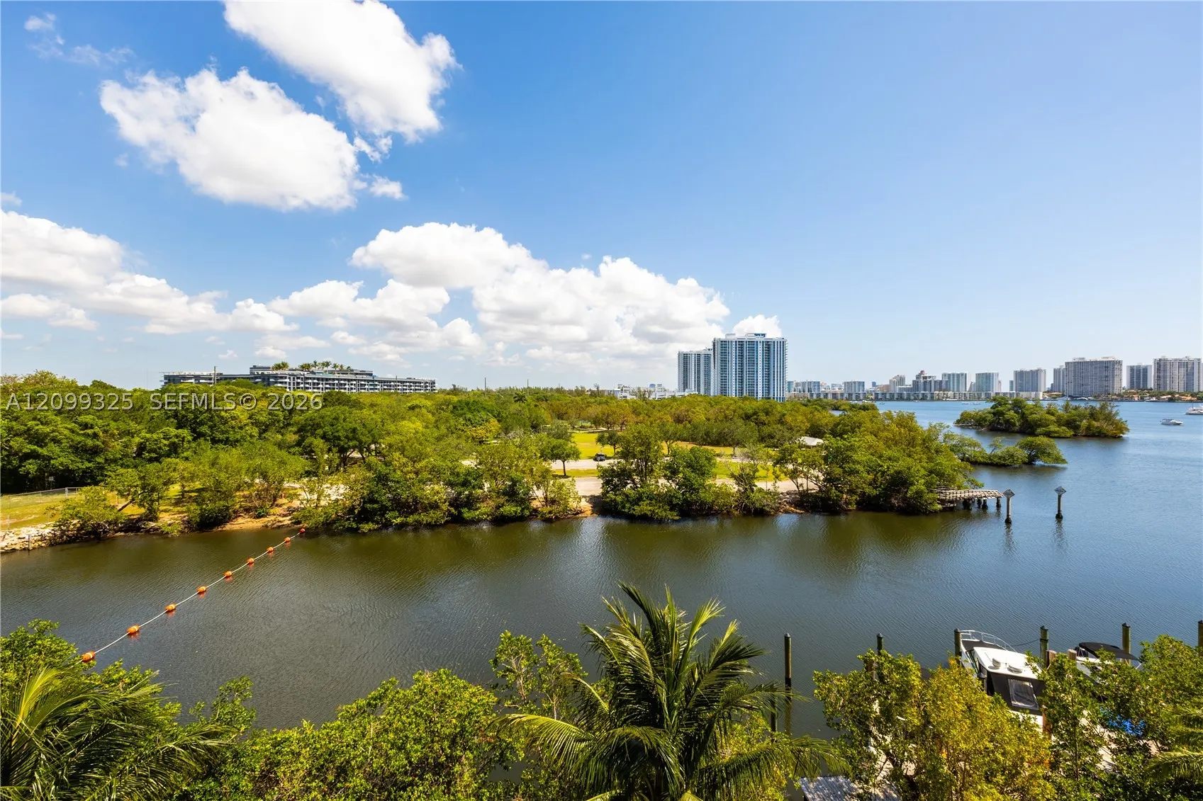 16385 Biscayne Blvd #506