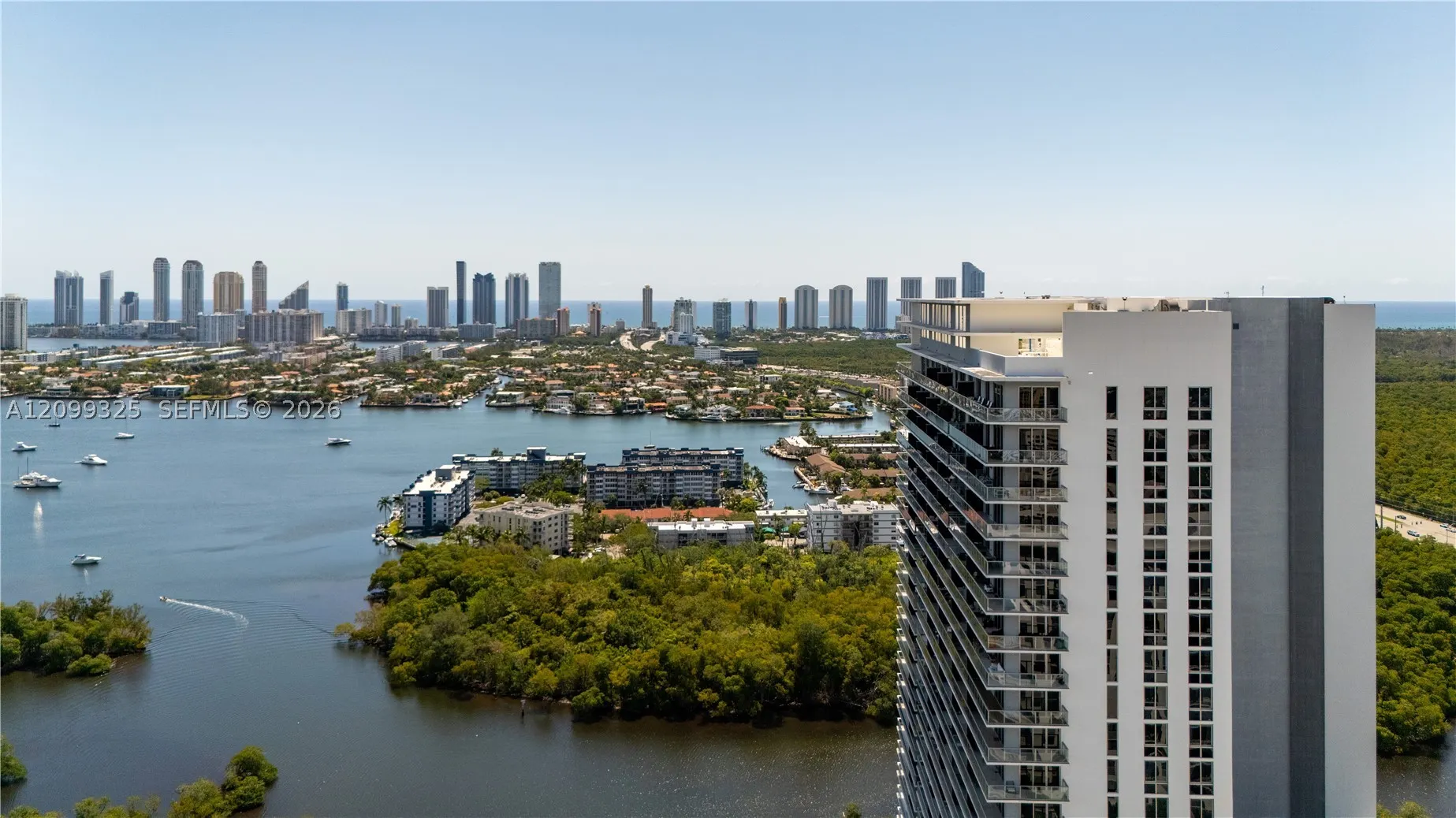 16385 Biscayne Blvd #506