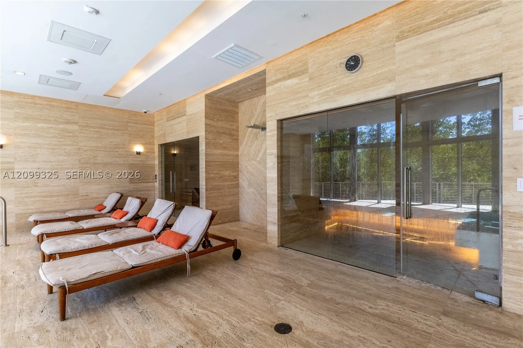 16385 Biscayne Blvd #506