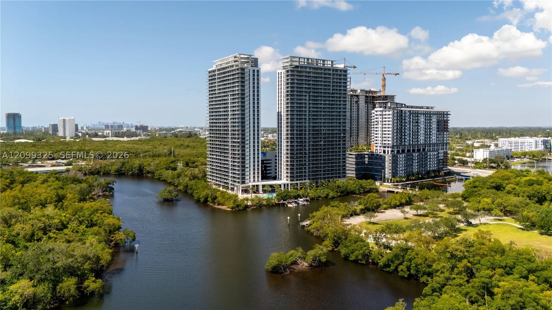 16385 Biscayne Blvd #506