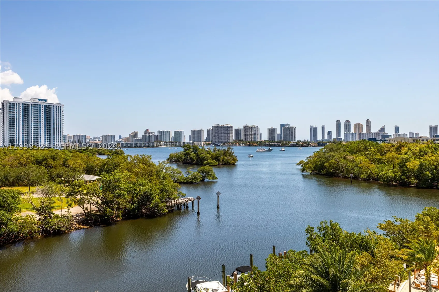 16385 Biscayne Blvd #506