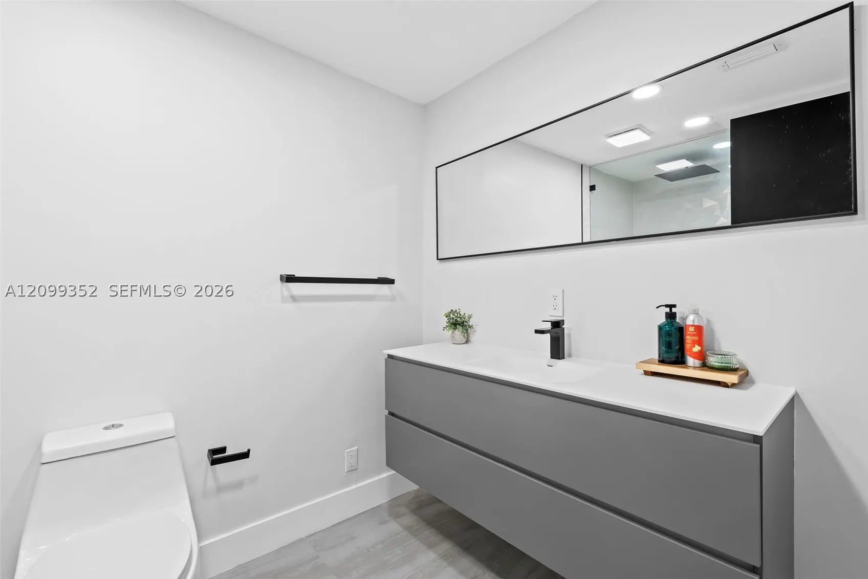 544 SW 13th Ave
