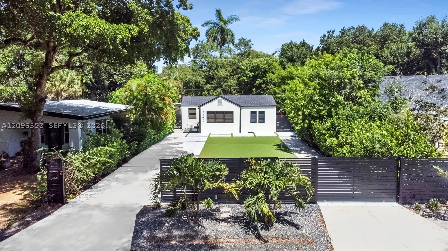 544 SW 13th Ave