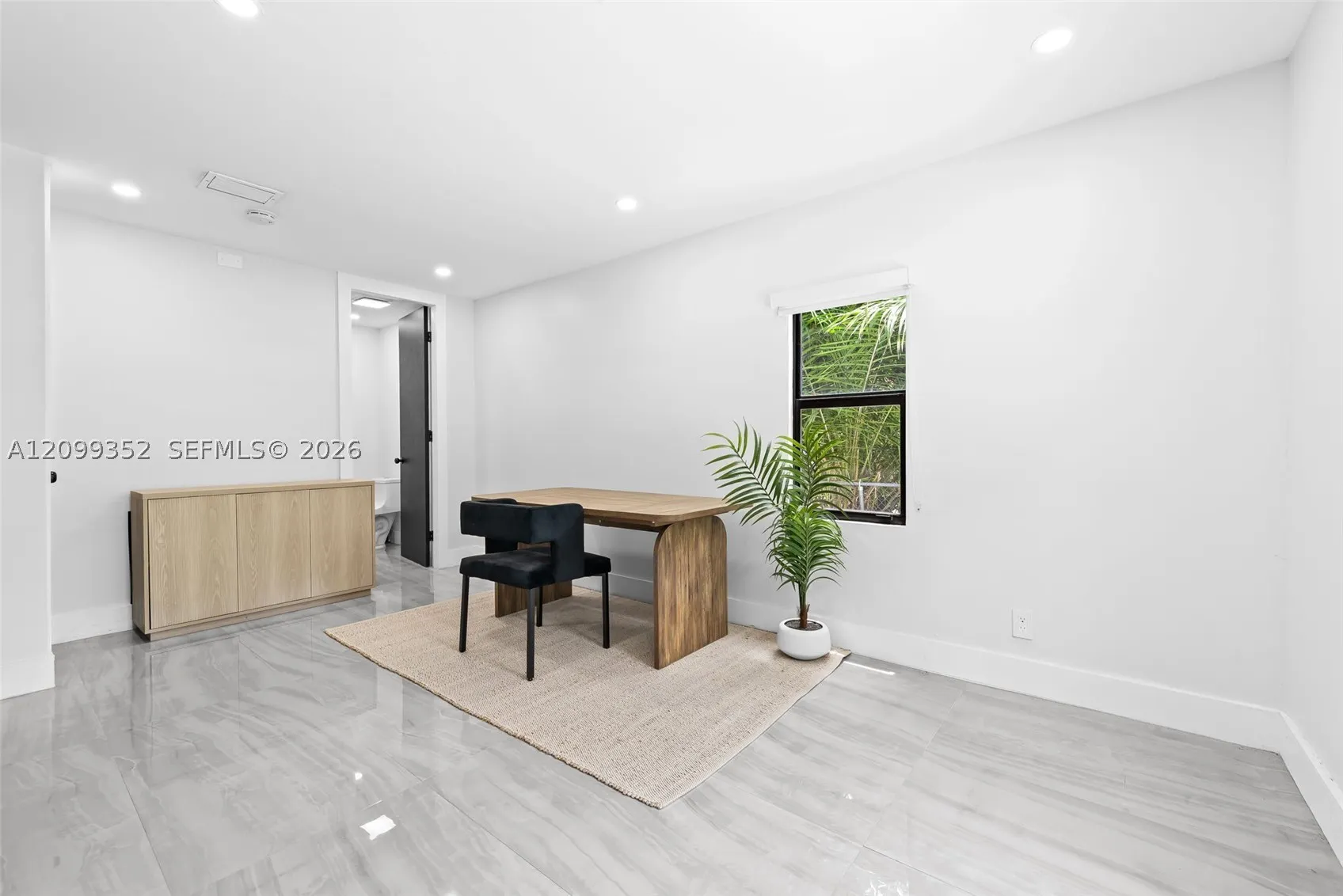 544 SW 13th Ave
