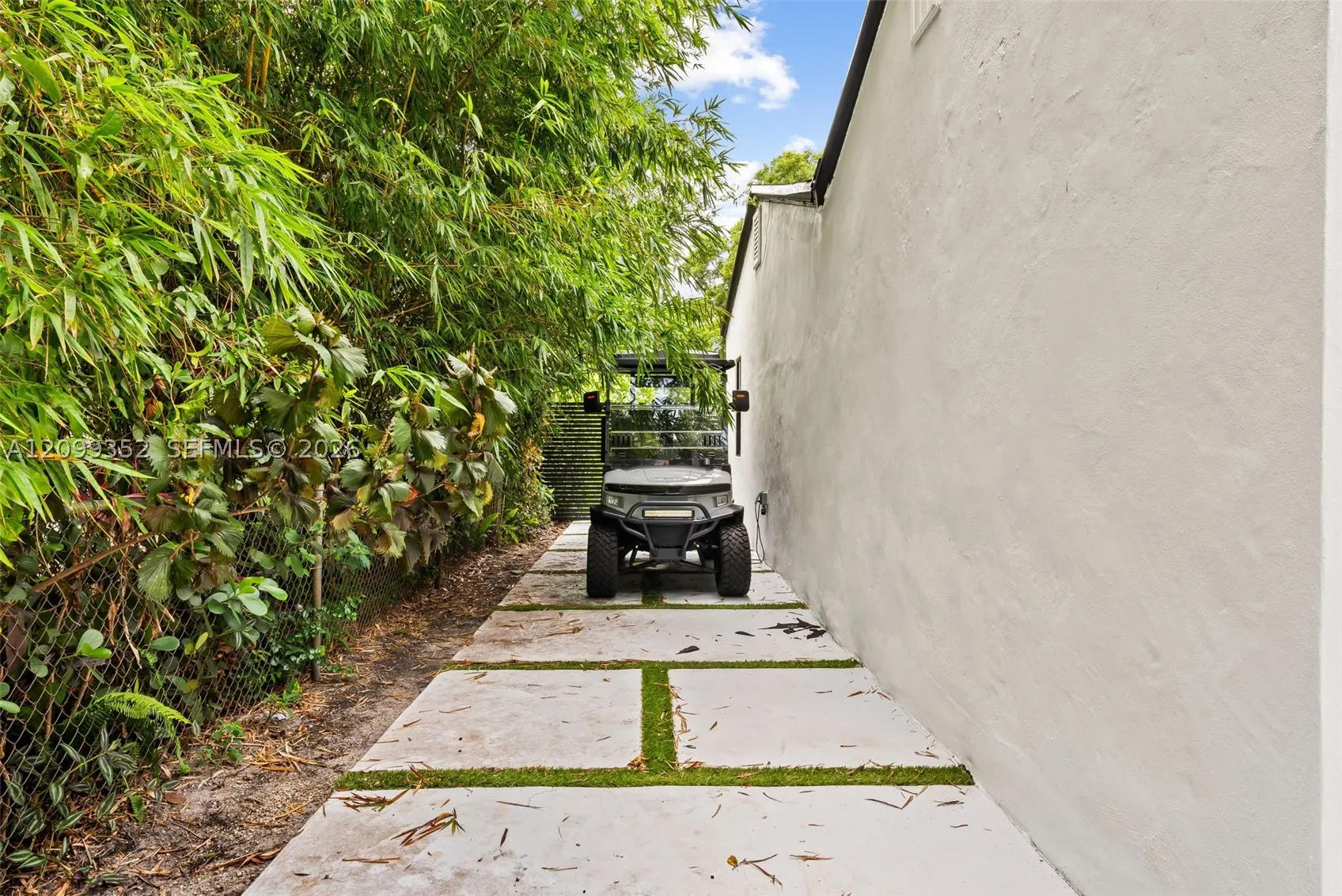 544 SW 13th Ave