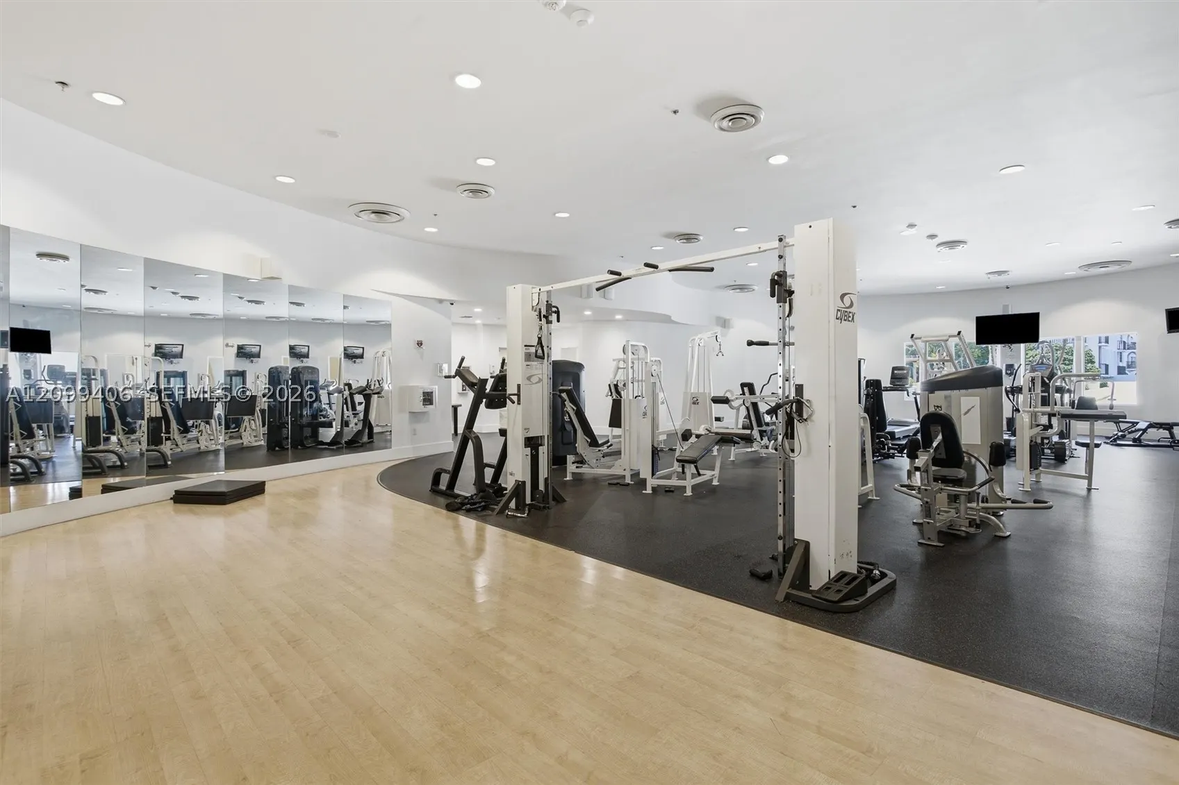 5600 Collins Ave #5A