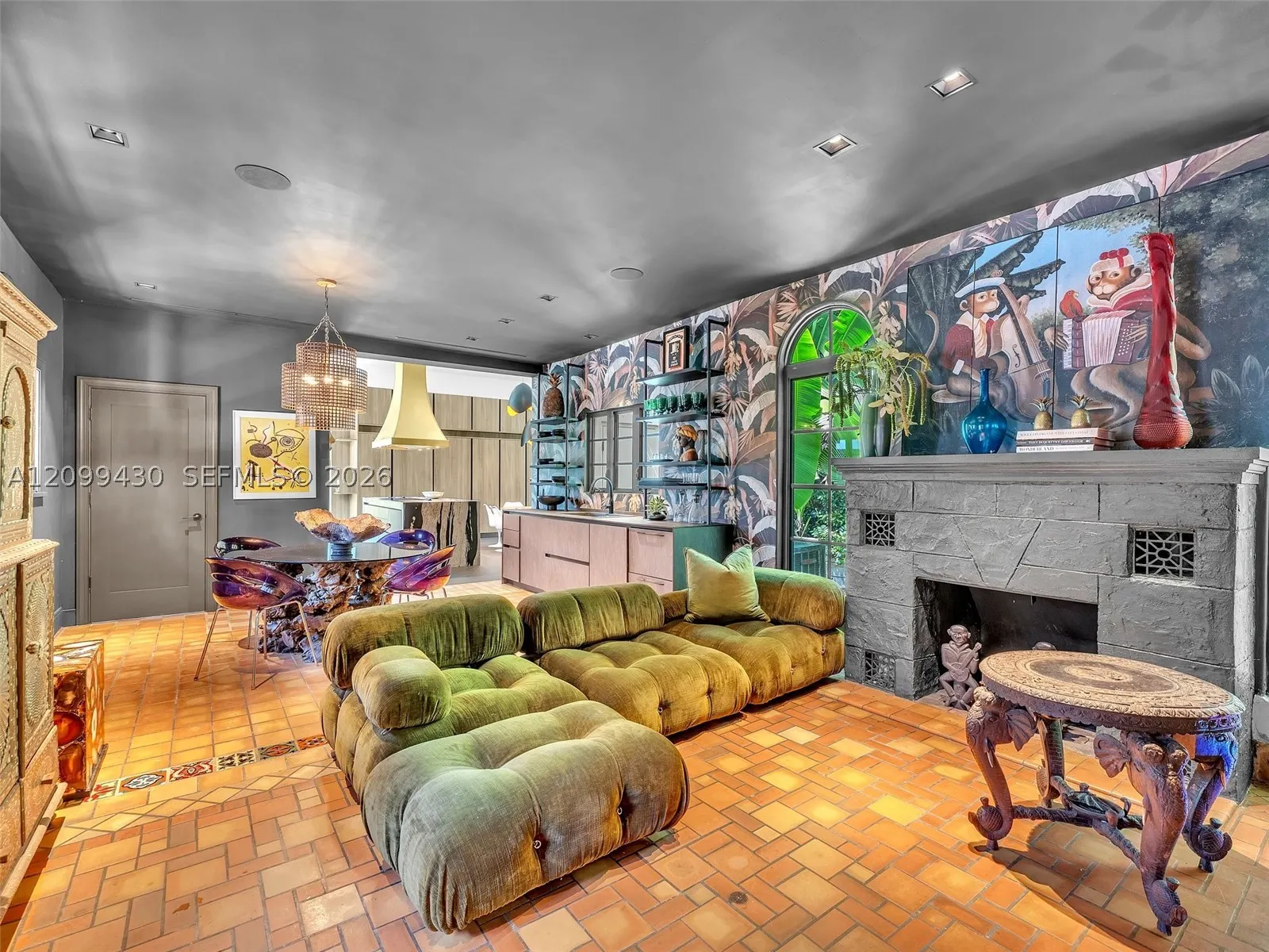 1321 Tyler St