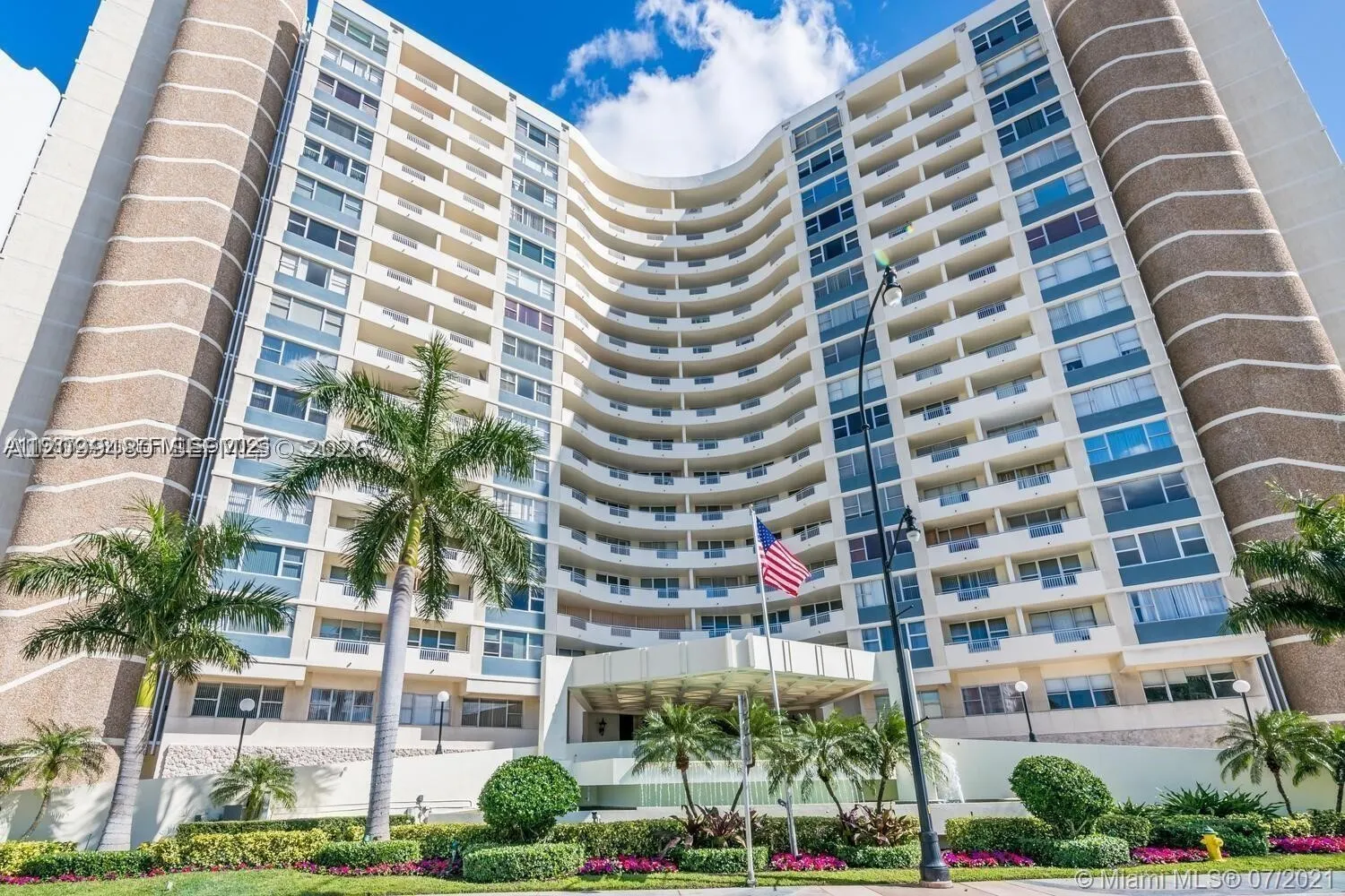 3180 S Ocean Dr #509