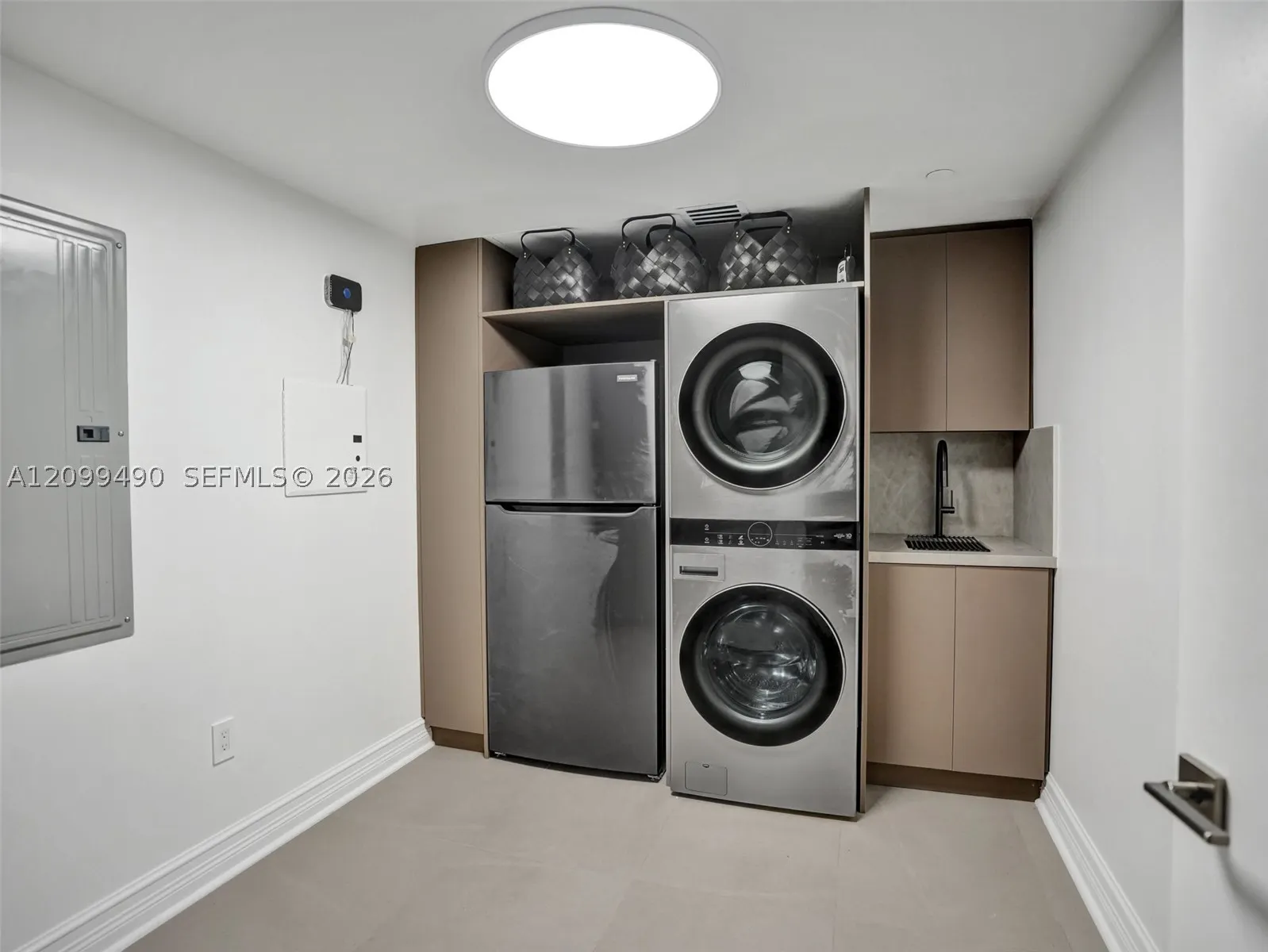 3201 NE 183rd St #1502